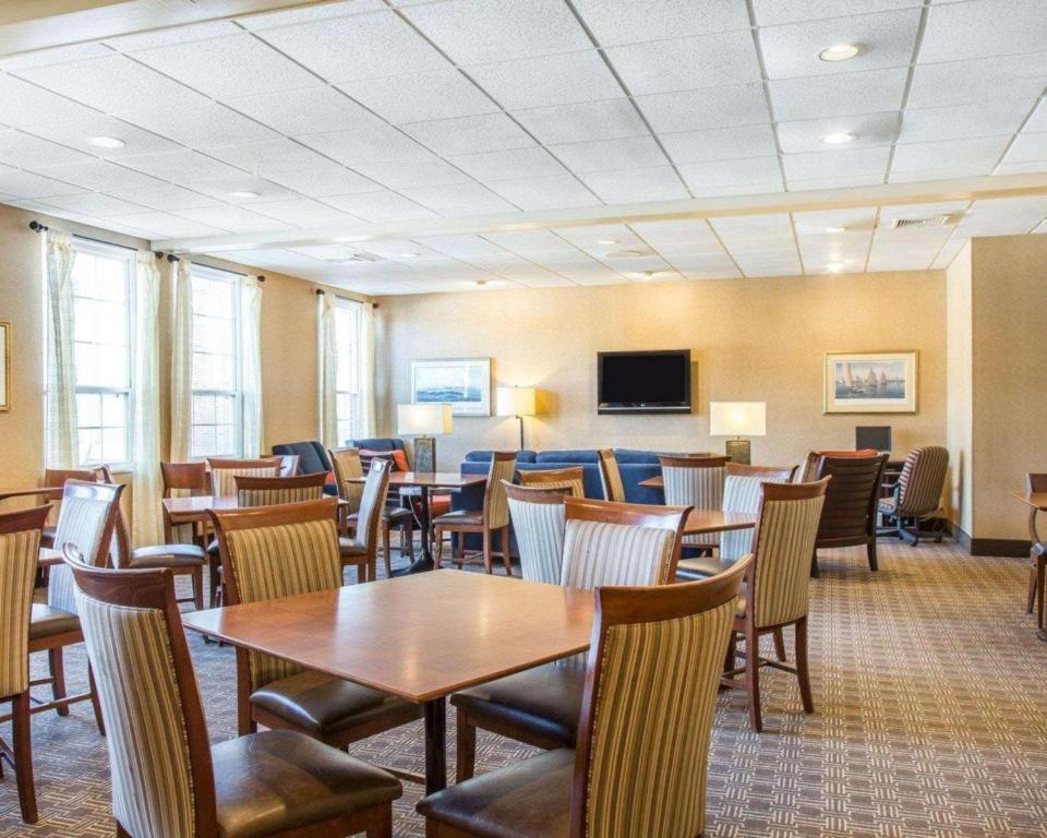 Quality Inn Mystic-Groton Exterior photo