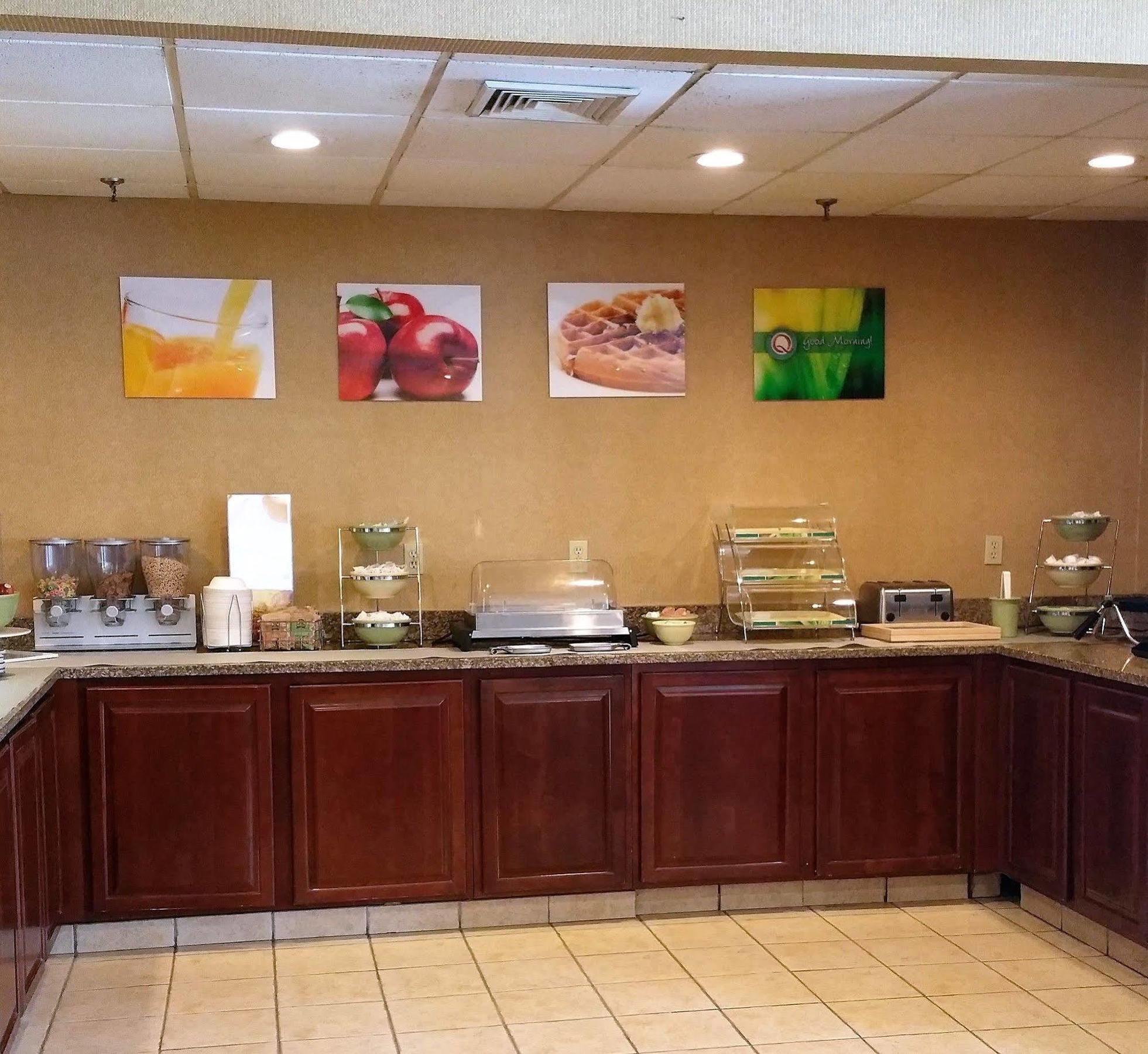 Quality Inn Mystic-Groton Exterior photo